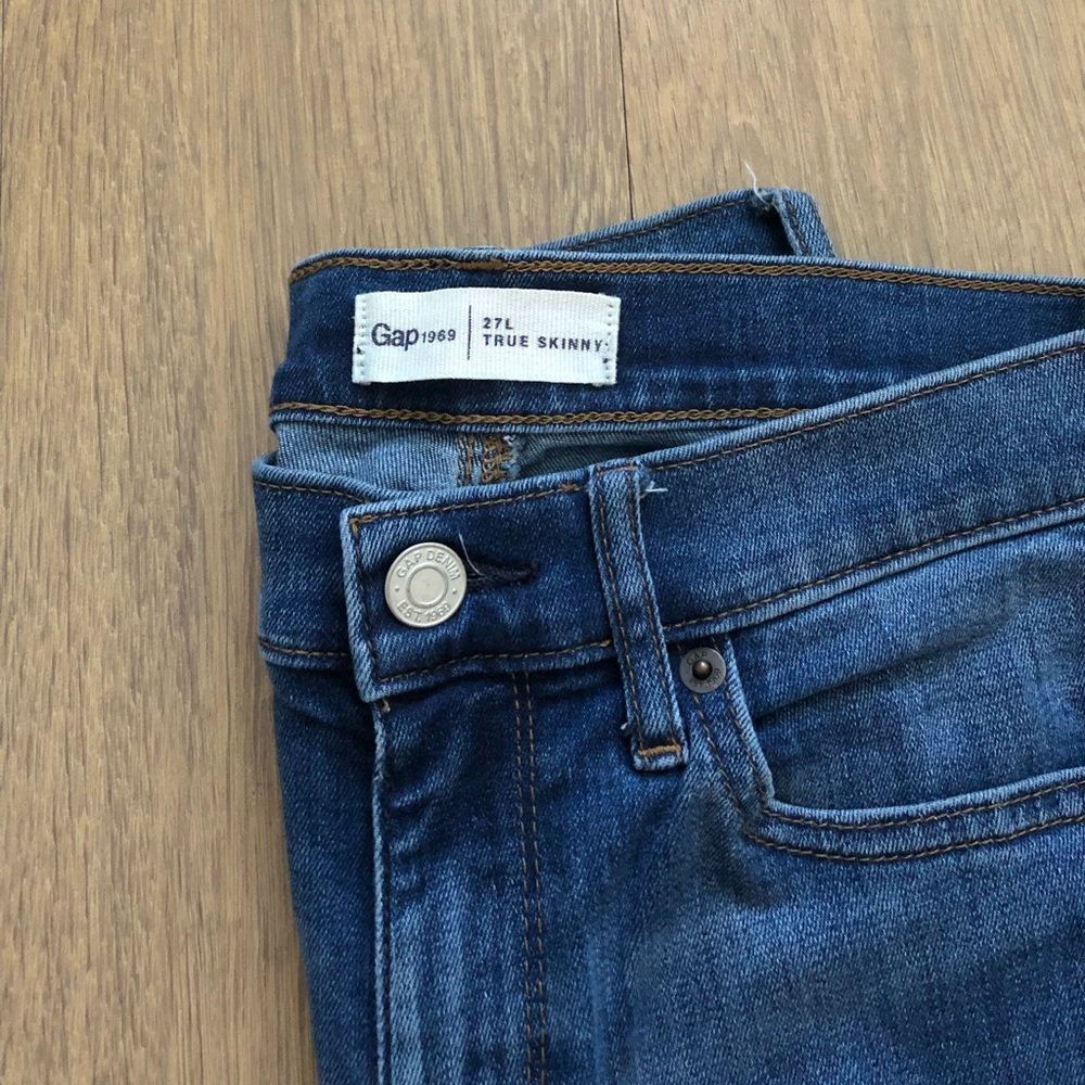 Gap True Skinny Jeans